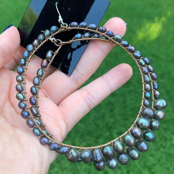 Iridescent Freshwater Pearl Hoop Earrings - Picture 11 of 16